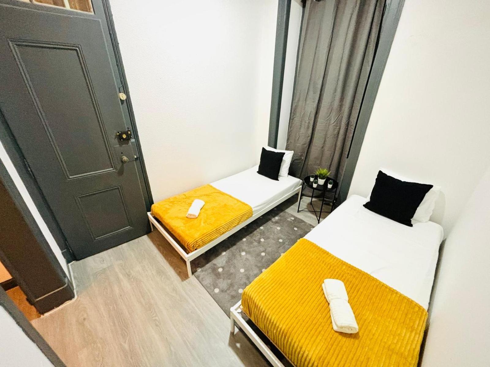 Hostel Bairro Alto, Location Of